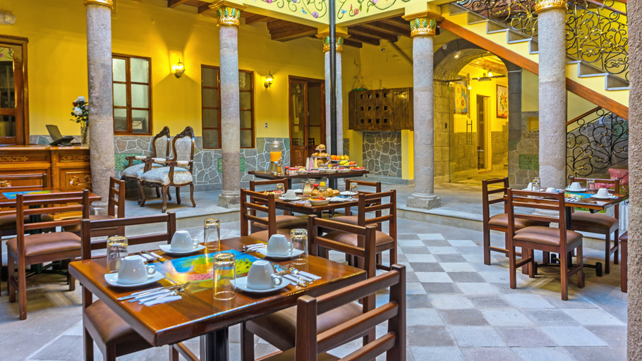 Food & Drinks 5, La Basilica, Quito