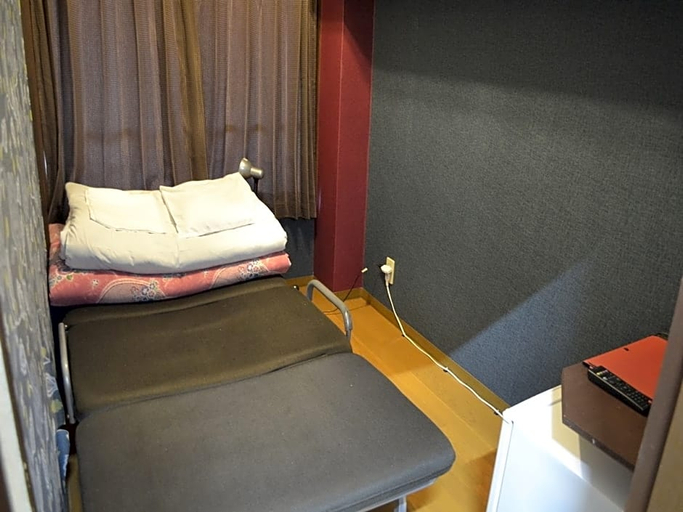 Bedroom 2, Yokohama Hostel Village Hayashi Kaikan, Yokohama