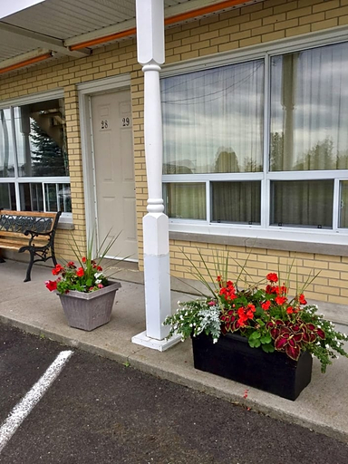 Exterior & Views 2, Milan Garden Inn, Niagara