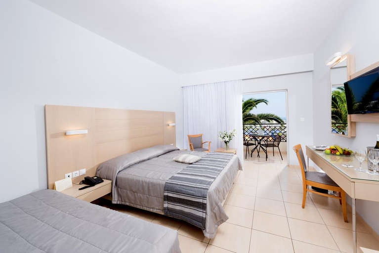 Bedroom 3, Grand Hotel Holiday Resort, Crete