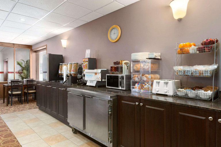 Others 5, Travelodge by Wyndham Meadow Lake, Division No. 17