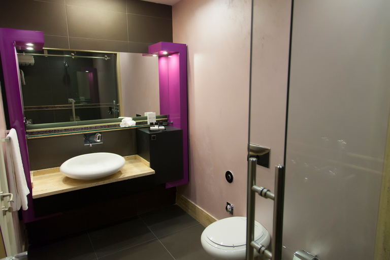 Bathroom, The Leos Residence, Beşiktaş