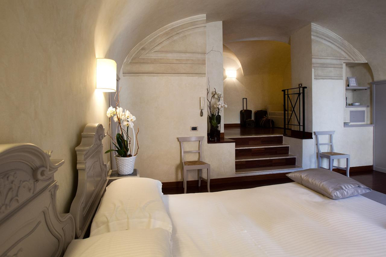 Bedroom 2, Teichner Suite, Rome
