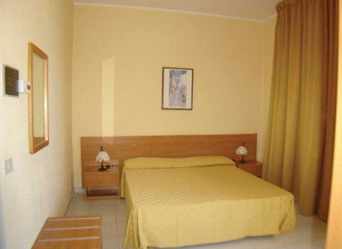 Bedroom 4, Panoramic, Messina