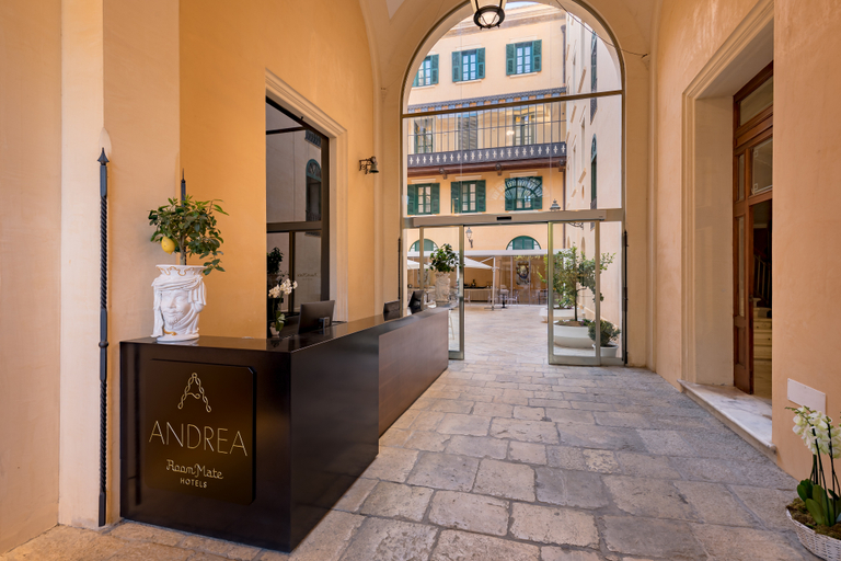 Public Area 4, Room of Andrea, Trapani
