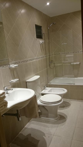 Bathroom 4, Hotel De Los Andes, Ushuaia