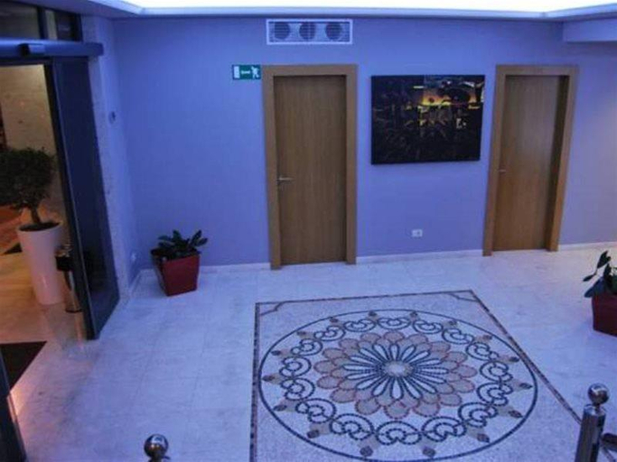 Public Area 3, Hotel Jaroal, Sarandës