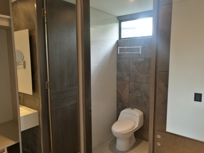 Bathroom, Café Hotel By Lars, Medellín
