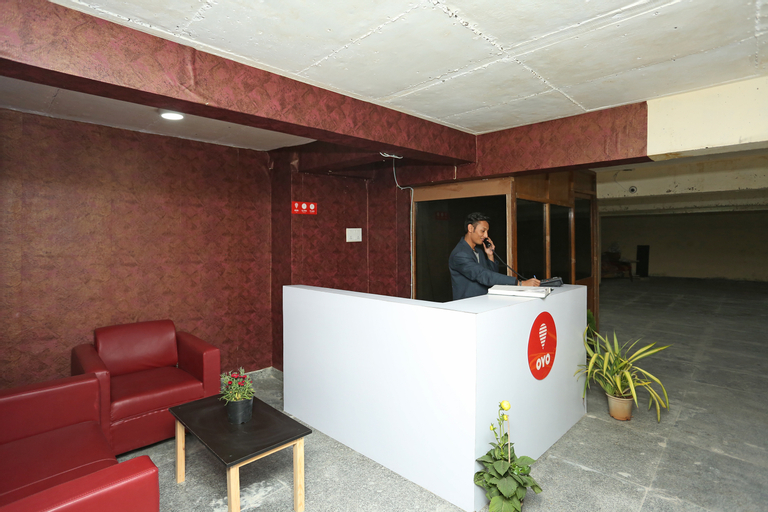 OYO 11952 Hotel Royal India, West