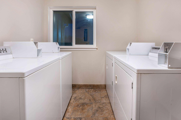 Bathroom 4, La Quinta Inn Caldwell, Canyon