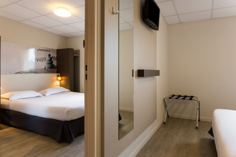 Bedroom 3, B&B Clermont-Ferrand Sud Aubière, Puy-de-Dôme