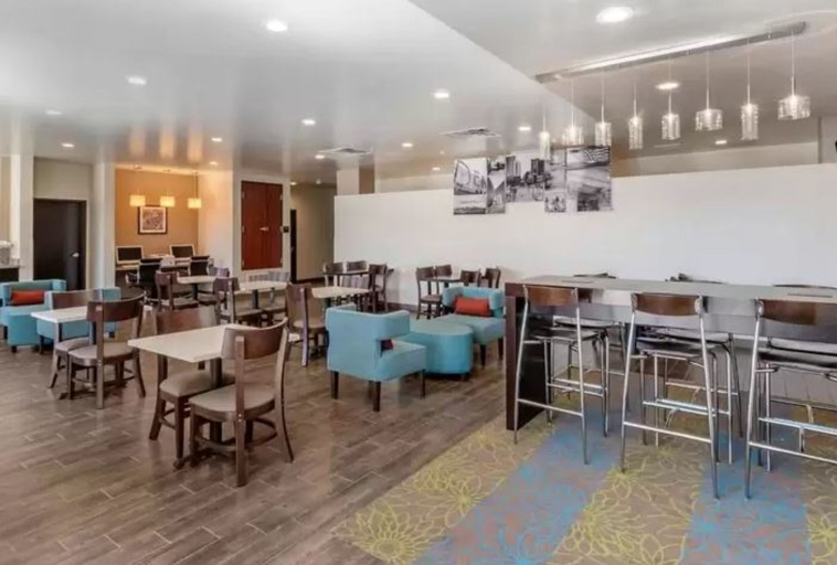 Food & Drinks 5, Sleep Inn & Suites Denver International Airport, Denver
