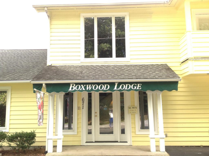 Boxwood Lodge, Watauga