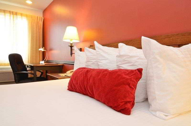 Bedroom 3, Best Western Plus Kwataqnuk Resort, Lake