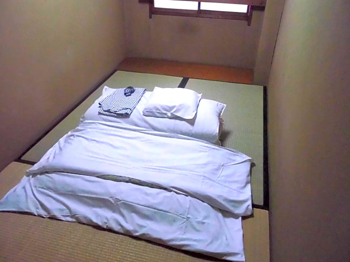 Bedroom 5, Park Inn, Osaka
