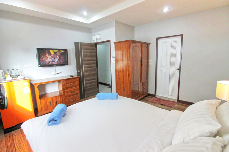 Jomtien Beach Pool House, Pattaya
