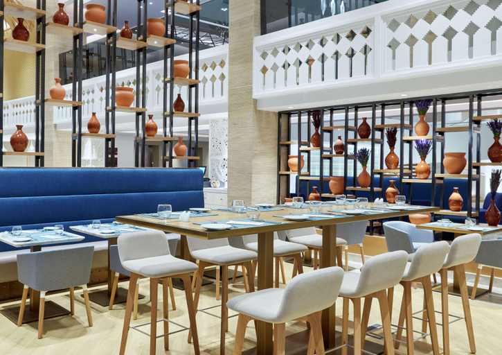 Food & Drinks 5, Hilton Garden Inn Muscat Al Khuwair, Muttrah