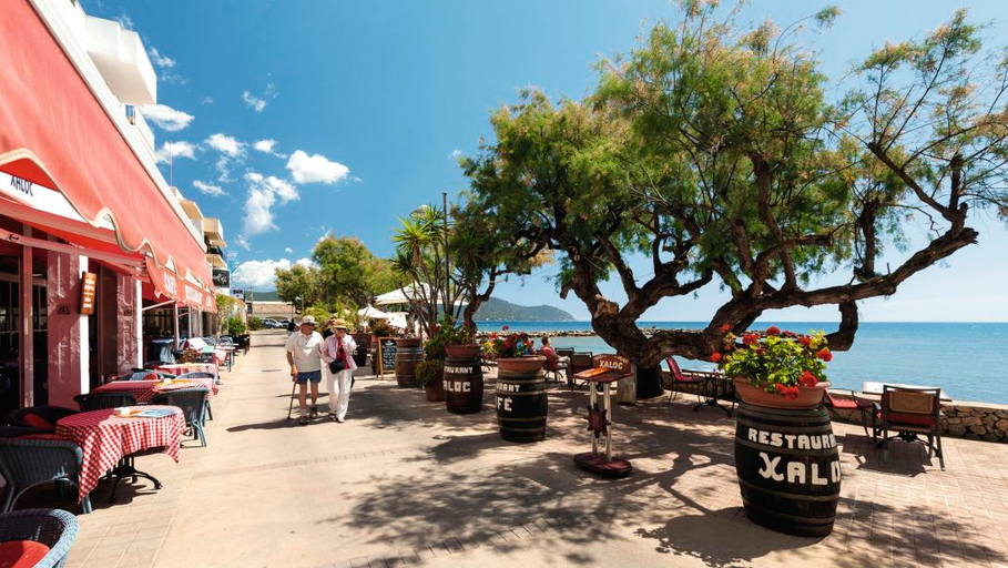 Public Area 4, Hotel Cala Bona, Baleares
