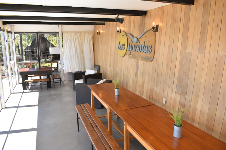 Public Area 2, Las Gaviotas, Bariloche