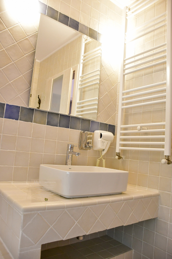 Bathroom 4, Hilltop, Predeal