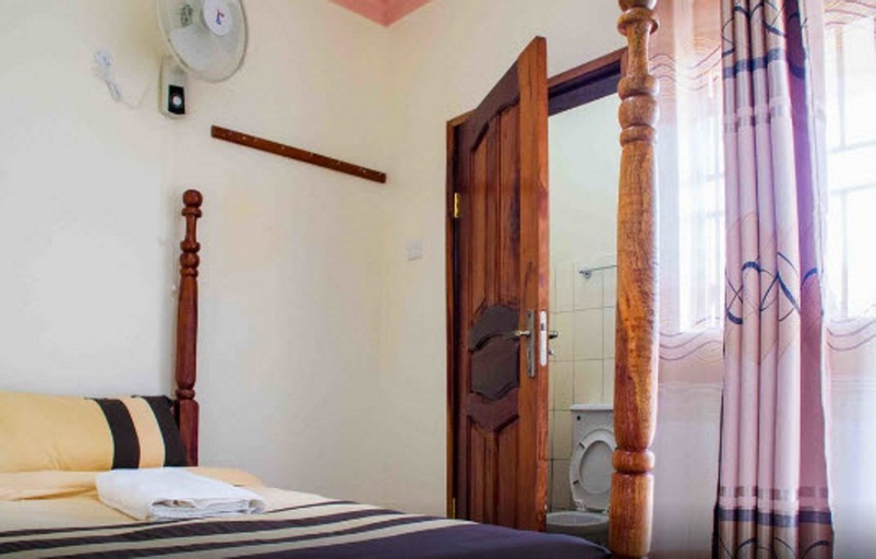 Bedroom 4, Airfield View Motel, Gulu
