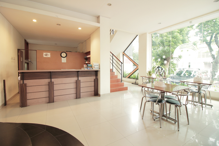 Public Area 4, Capital O Galaxy Inn, Bandung