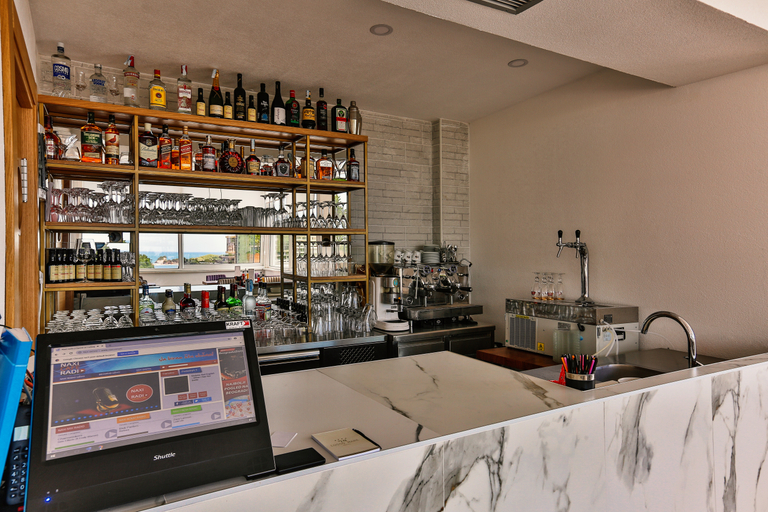 Food & Drinks 5, Lusso Mare