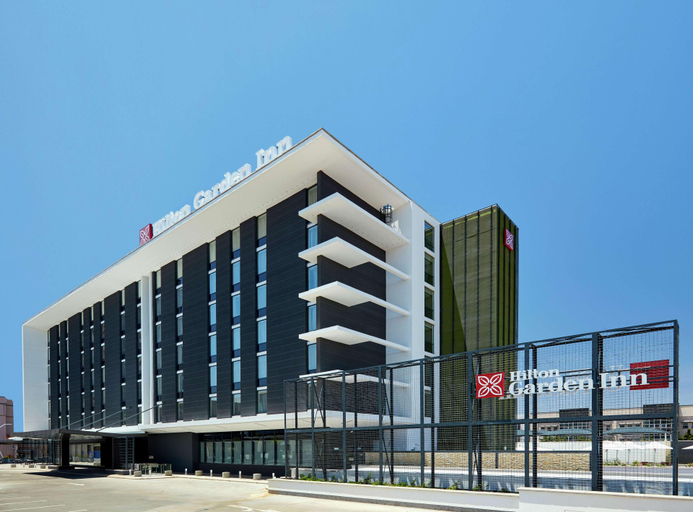 Exterior & Views 2, Hilton Garden Inn Gaborone, Gaborone