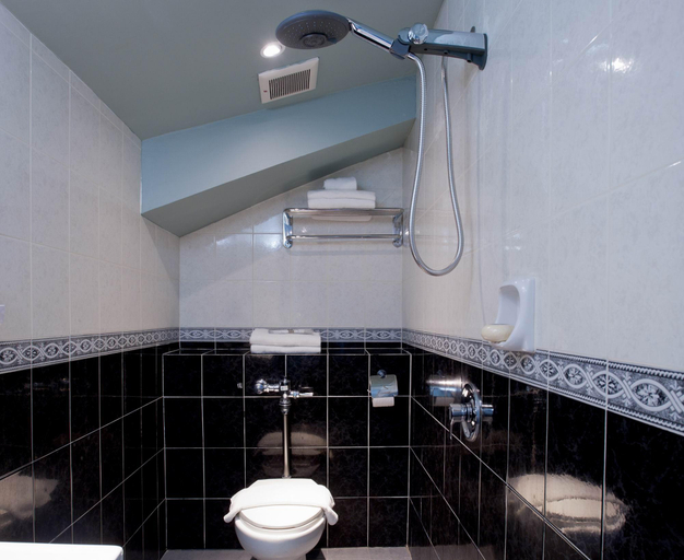 Bathroom, Butternut Tree Hotel, Singapore