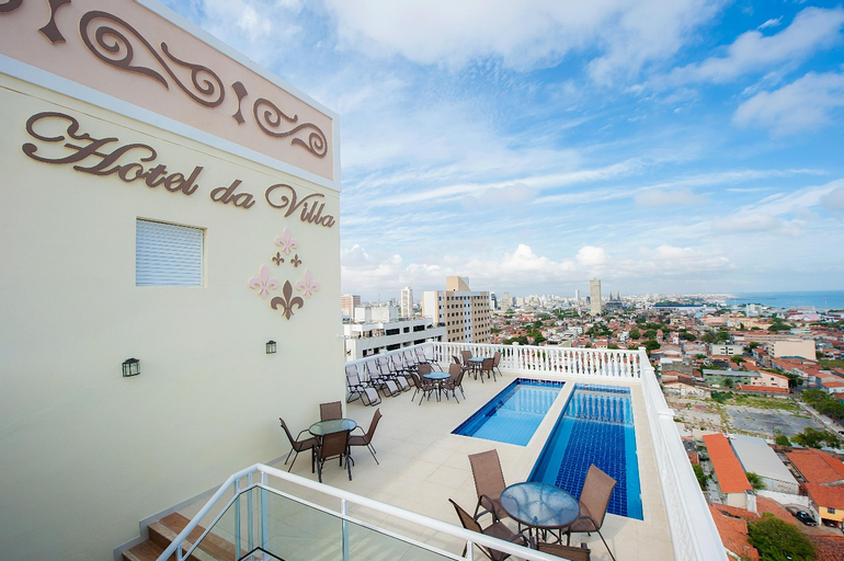 Exterior & Views 29