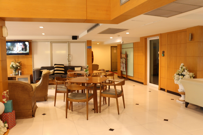 Food & Drinks 3, Sena House Phahonyothin 30, Chatuchak