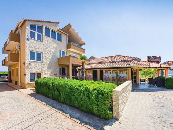 Exterior & Views, Apartments Bozena, Biograd na Moru