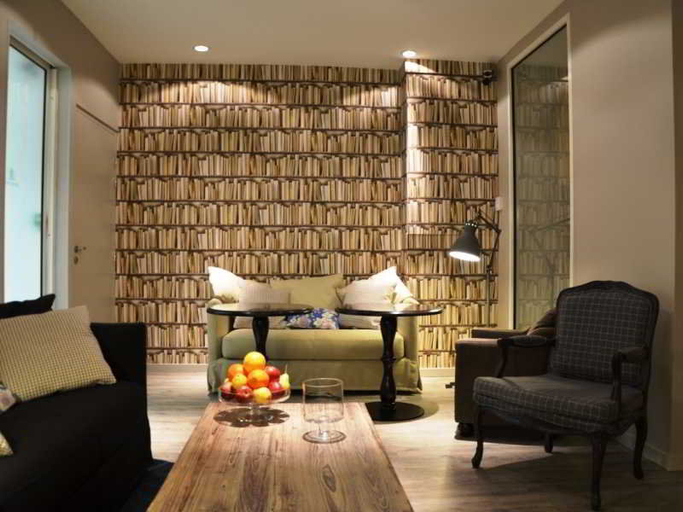 Public Area 5, Hotel America, Alpes-Maritimes