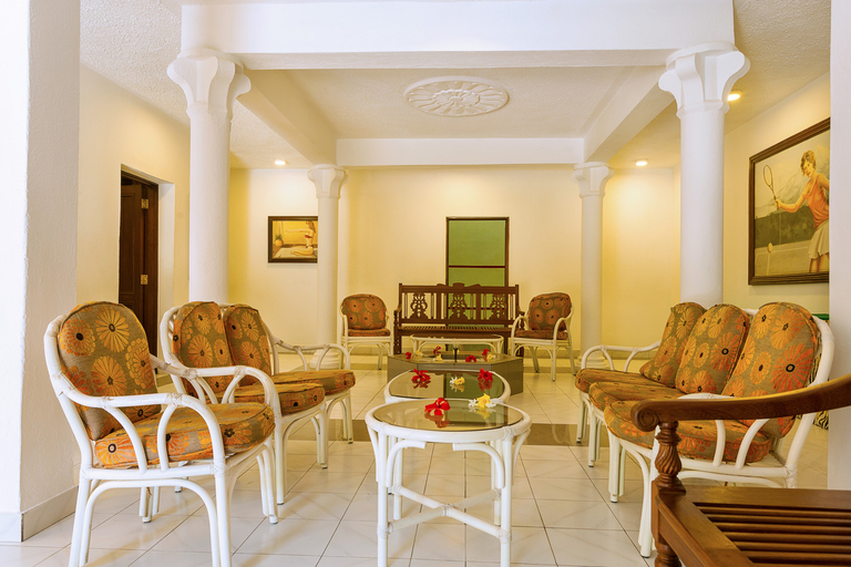 Public Area 4, Travellers Beach Hotel & Club, Kisauni