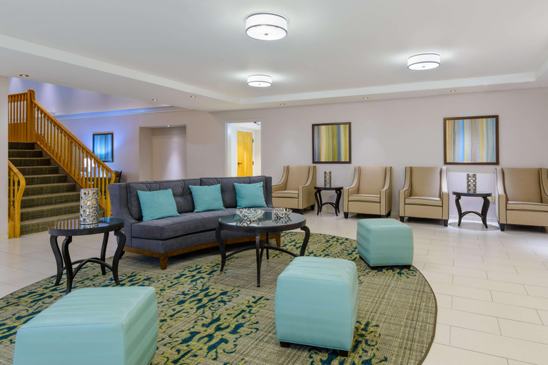 Public Area 2, Staybridge Suites Phoenix North I-17 by IHG, Maricopa
