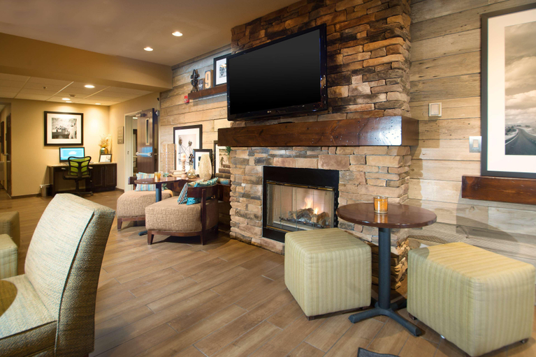 Public Area 3, Hampton Inn Tiffin, Seneca