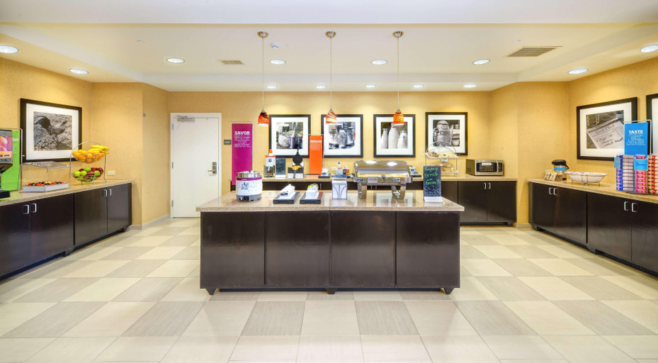 Public Area 2, Hampton Inn & Suites Scottsboro, Jackson