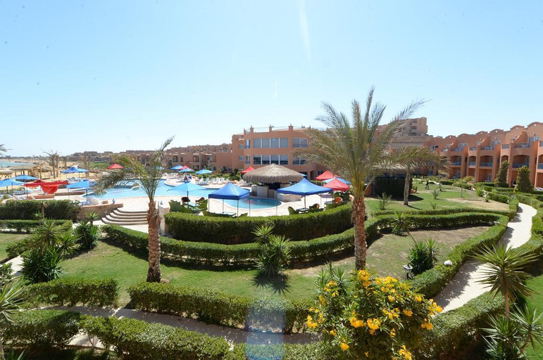 Savanna Empire Hotel and Resort Spa, 'Ataqah