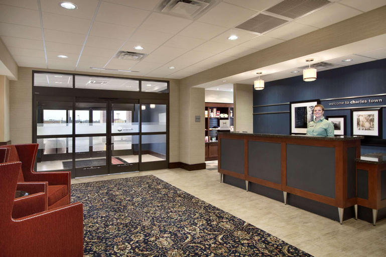 Public Area 2, Hampton Inn & Suites Charles Town, Jefferson