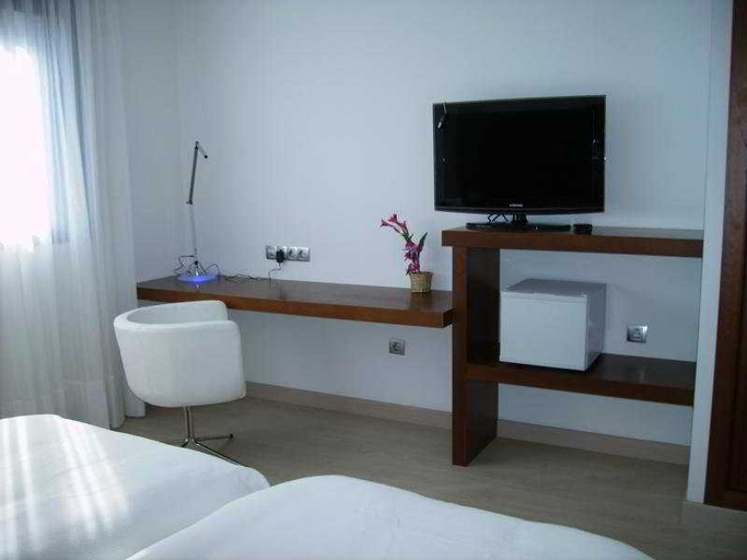 Bathroom 3, Nap Hotel Oviedo, Asturias