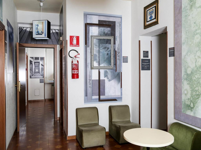 Public Area 2, Roma Room, Rome