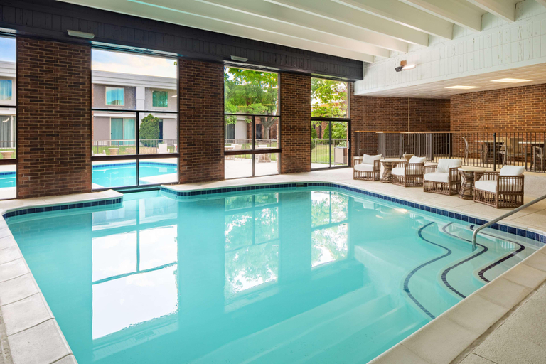 Sport & Beauty 2, Doubletree by Hilton Ann Arbor North, Washtenaw