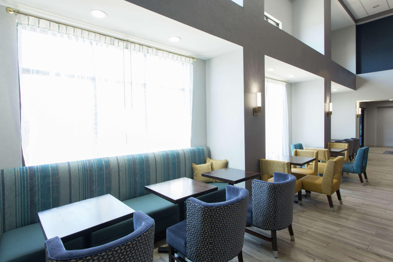 Public Area 2, Hampton Inn & Suites Ankeny , Polk