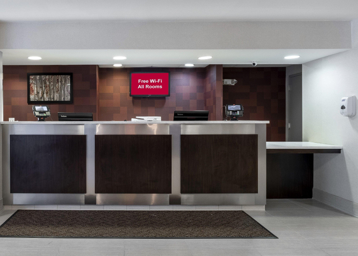 Public Area 2, Red Roof Inn PLUS+ Boston - Mansfield/ Foxboro, Bristol