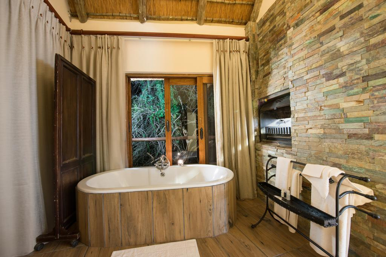 Bathroom, Shishangeni Main Lodge, Ehlanzeni