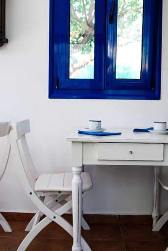 Public Area 4, Katikies, South Aegean