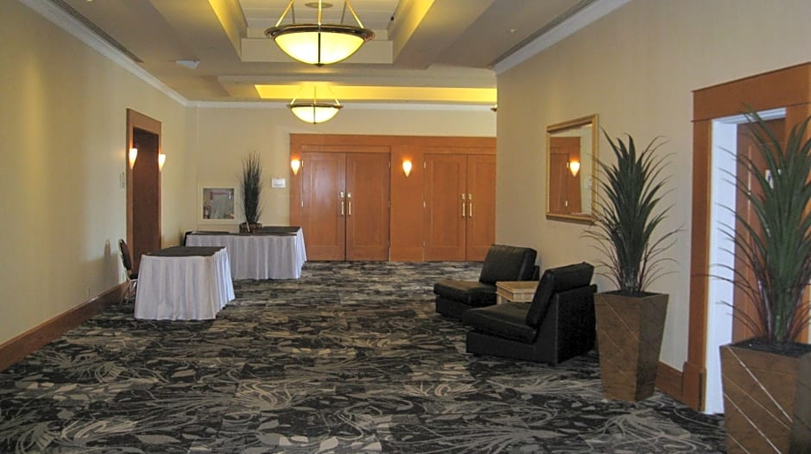 Public Area 2, The Glenmore Inn & Convention Centre, Division No. 6
