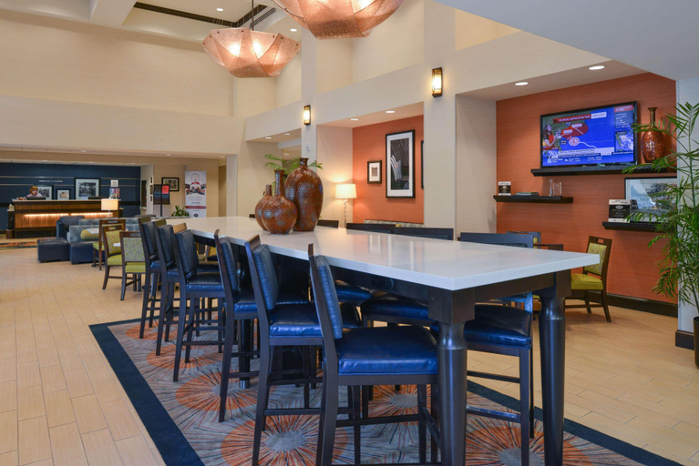 Public Area 2, Hampton Inn & Suites Ocala, Marion