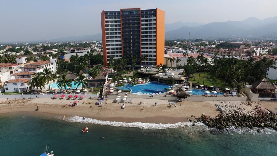 Public Area, Sunset Plaza Beach Resort Puerto Vallarta AI, Puerto Vallarta