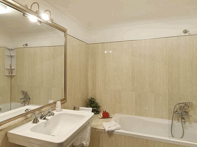 Bathroom 4, Antico Palazzo Rospigliosi, Rome